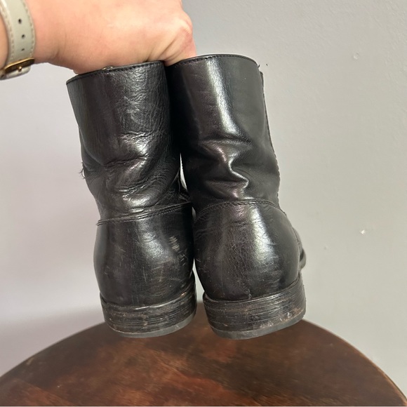 Frye Emmett Zipper Black Leather Ankle Boots Size 12 - Picture 4 of 8